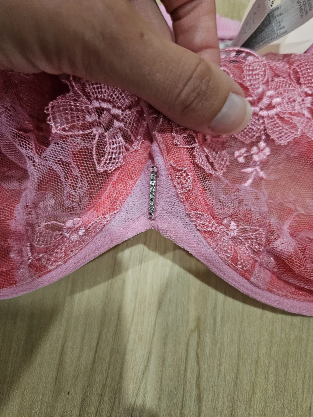 Victoria's Secret Pink Lace Underwire Bra and Lace Bikini Set - Picture 5 of 6